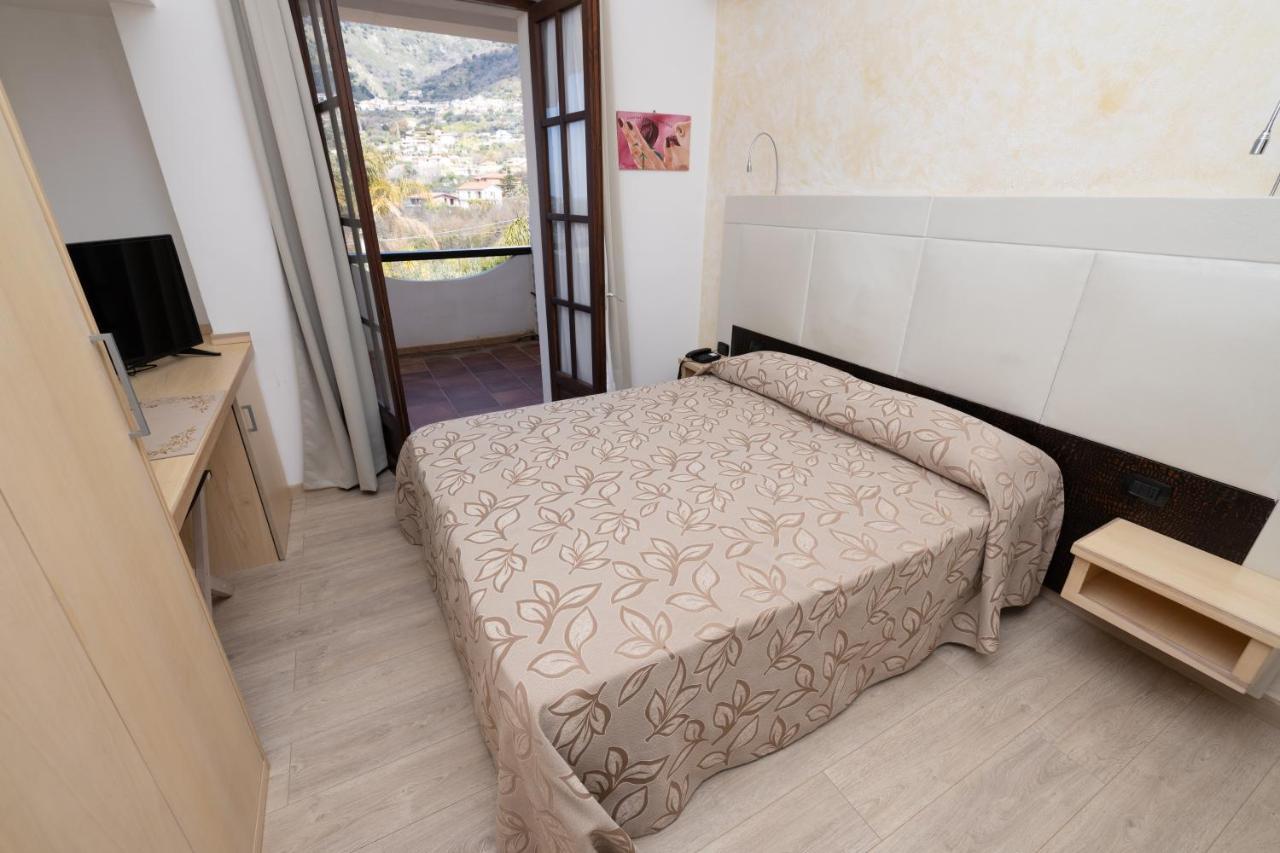 Arenas Hotel Joppolo Bagian luar foto