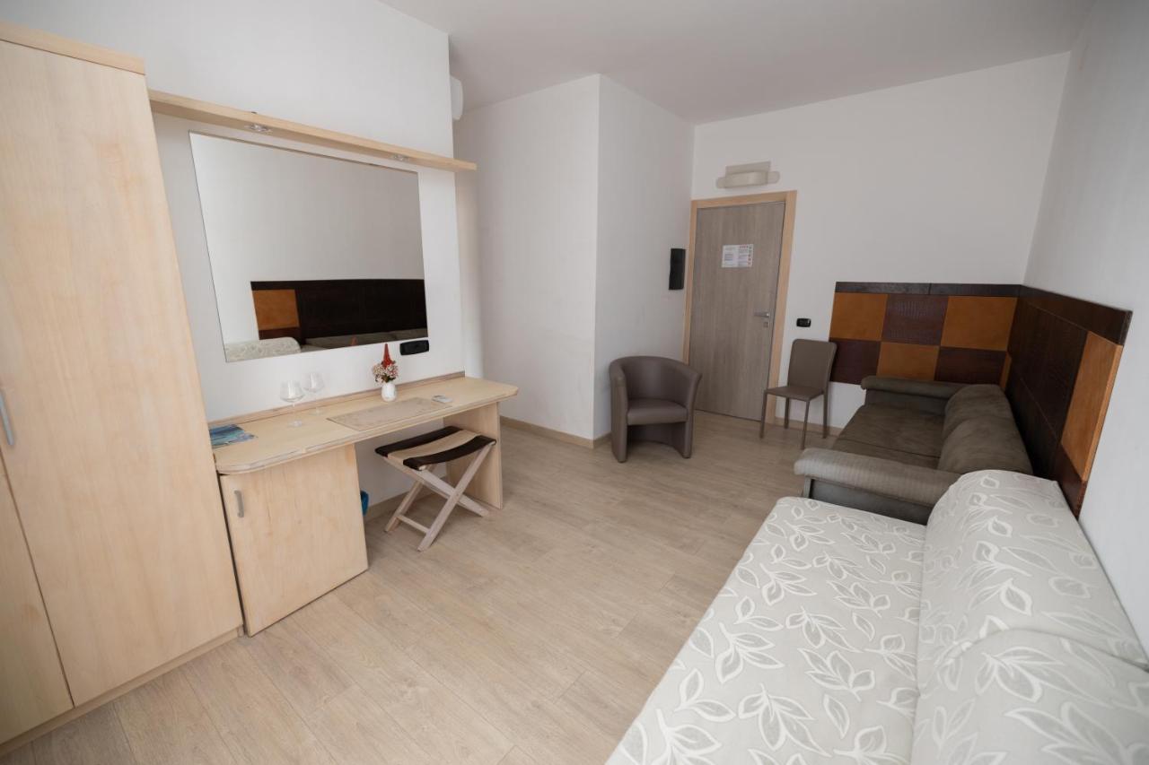 Arenas Hotel Joppolo Bagian luar foto
