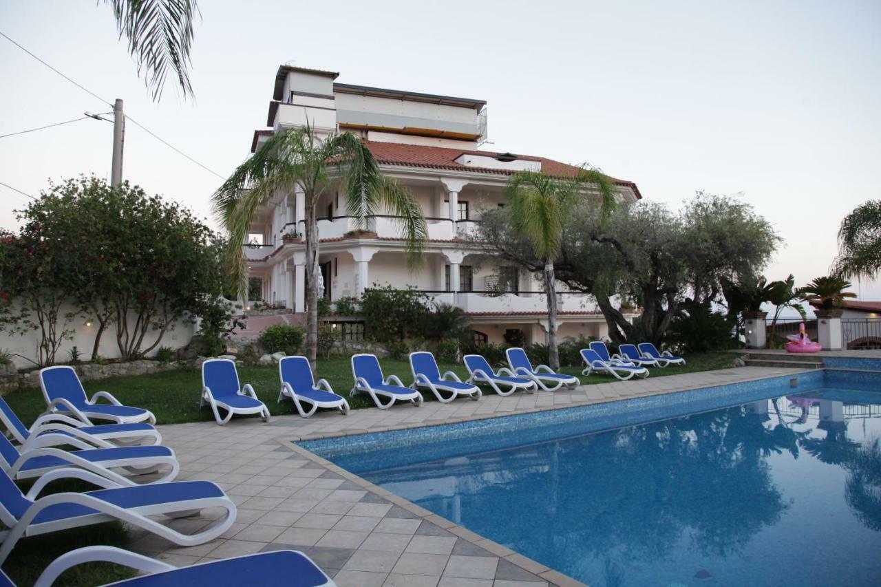 Arenas Hotel Joppolo Bagian luar foto