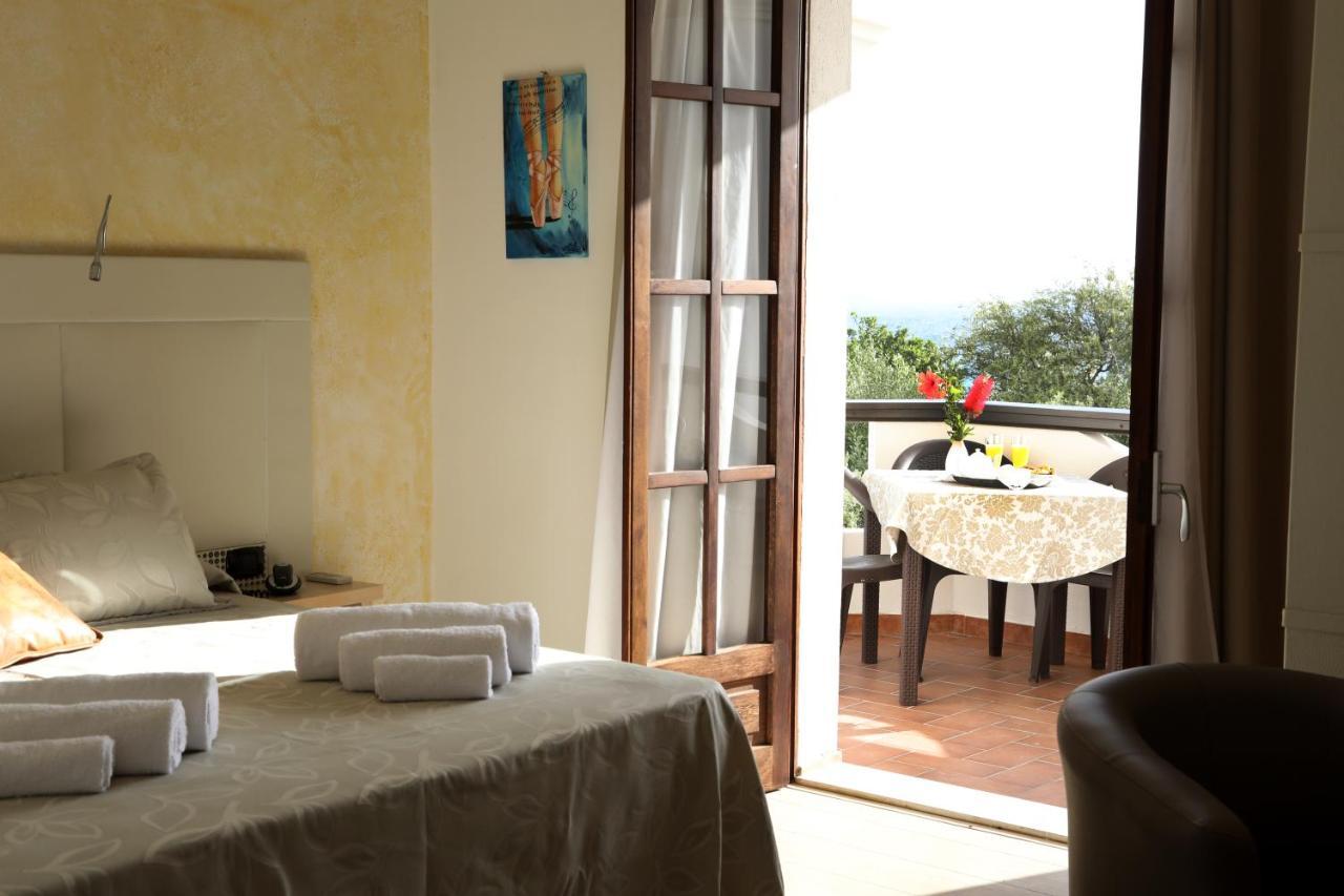 Arenas Hotel Joppolo Bagian luar foto