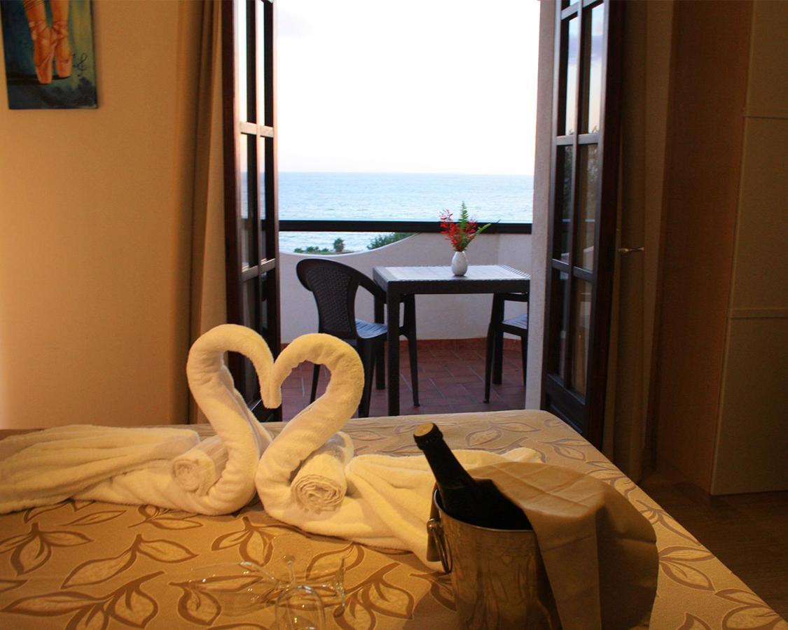 Arenas Hotel Joppolo Bagian luar foto
